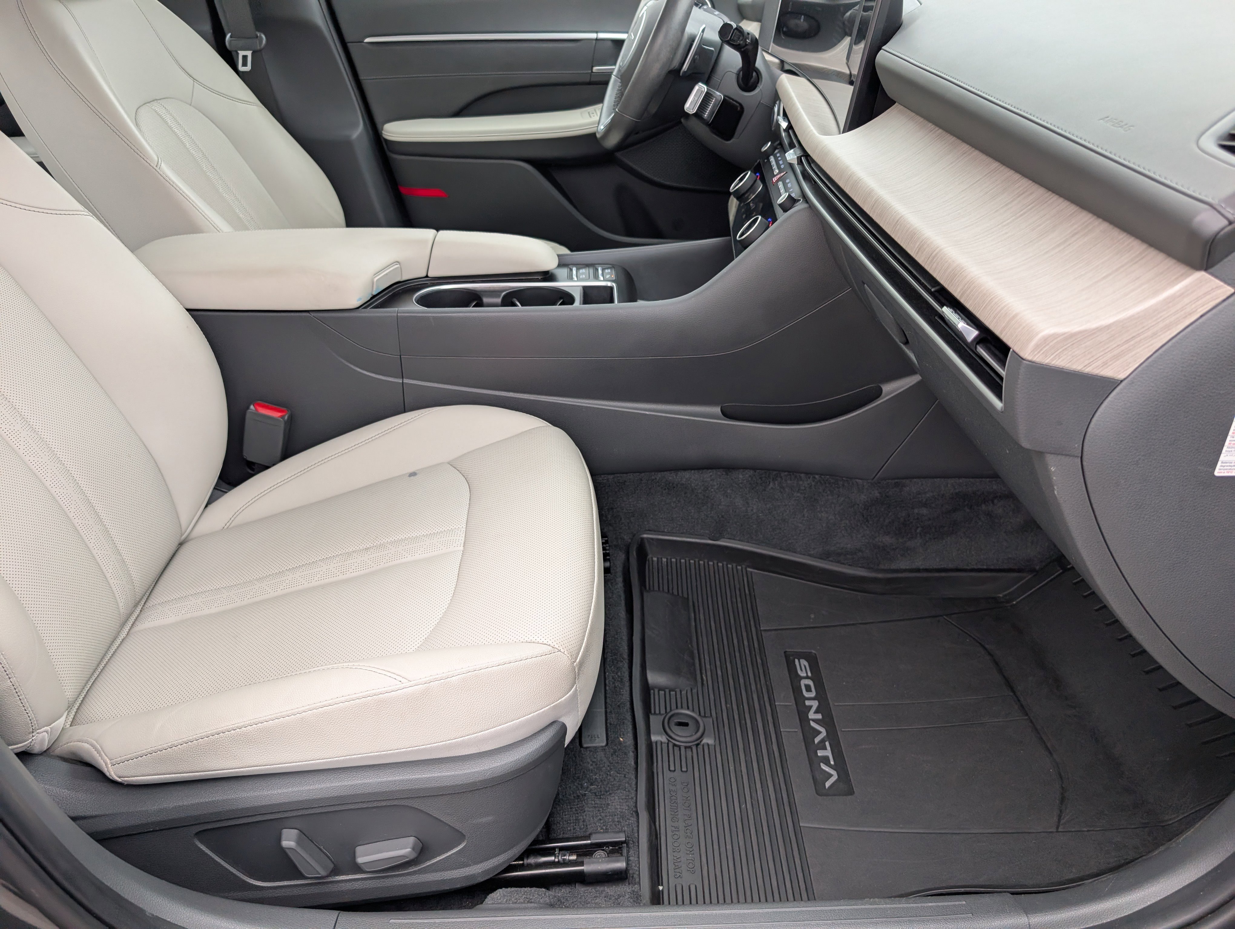 Used 2024 Hyundai Sonata Limited FWD image 30