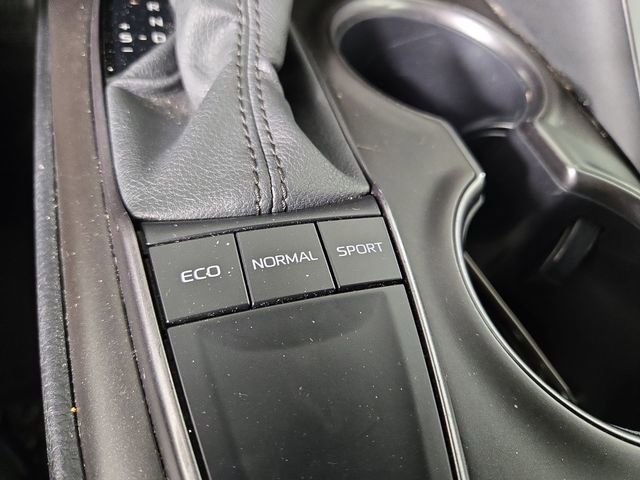 Used 2024 Toyota Camry SE image 24