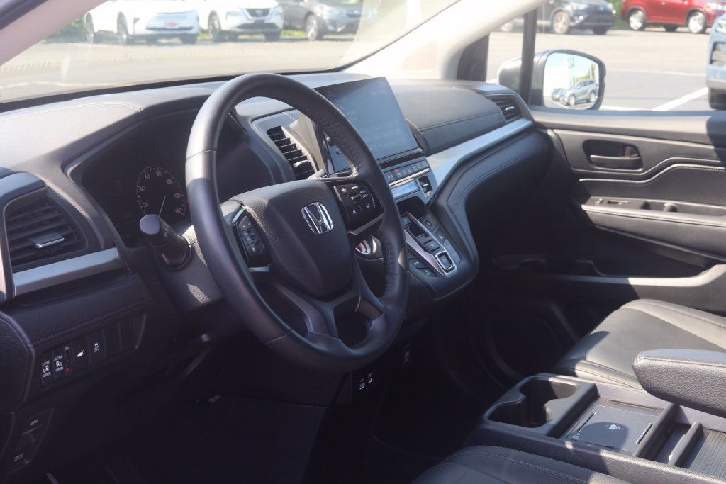 Used 2025 Honda Odyssey EX-L image 9