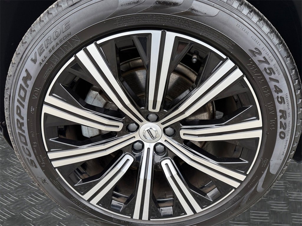 Used 2023 Volvo XC90 B5 Core w/ Climate Package image 21