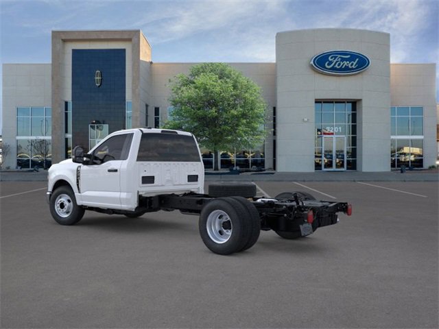 New 2025 Ford F350 XL w/ XL Chrome Package image 4