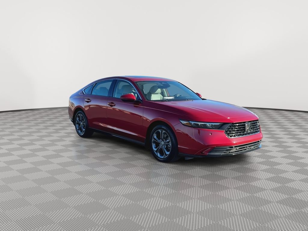 Used 2024 Honda Accord EX-L image 2