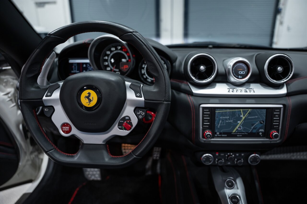 Used 2016 Ferrari California T RWD image 25