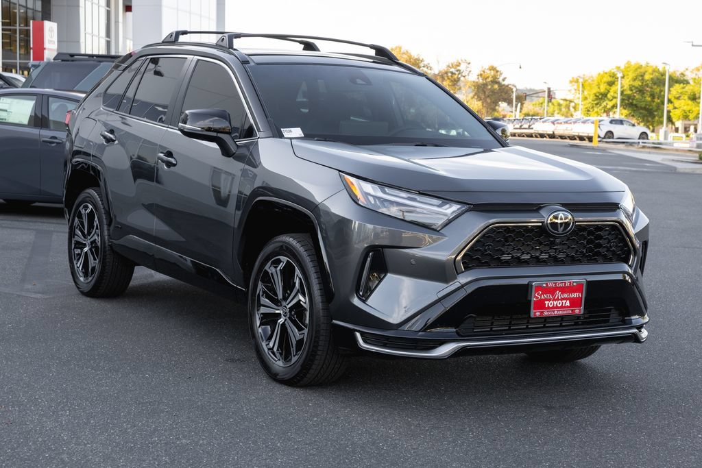 Certified 2025 Toyota RAV4 XSE w/ Premium Package AWD/4WD image 3