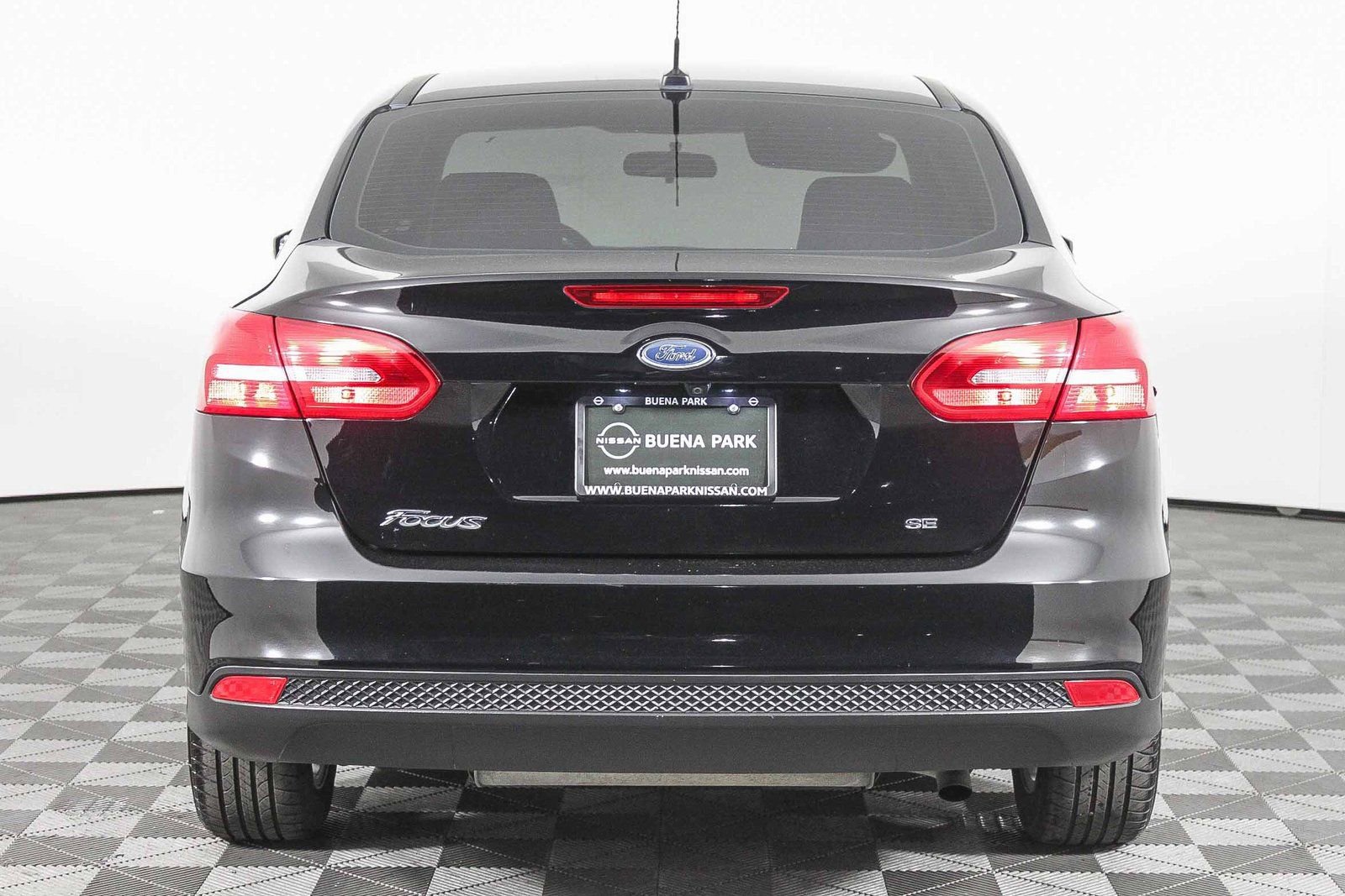 Used 2018 Ford Focus SE w/ Cold Weather Package image 7