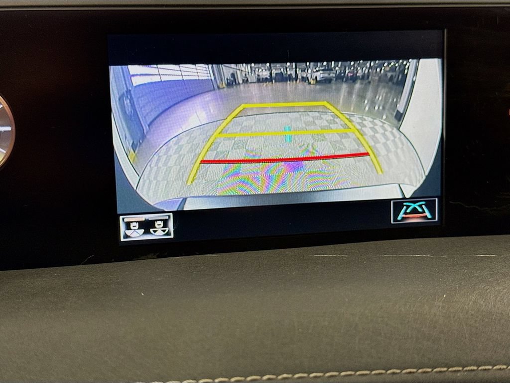 Used 2020 Lexus UX 200 w/ Premium Package FWD image 13