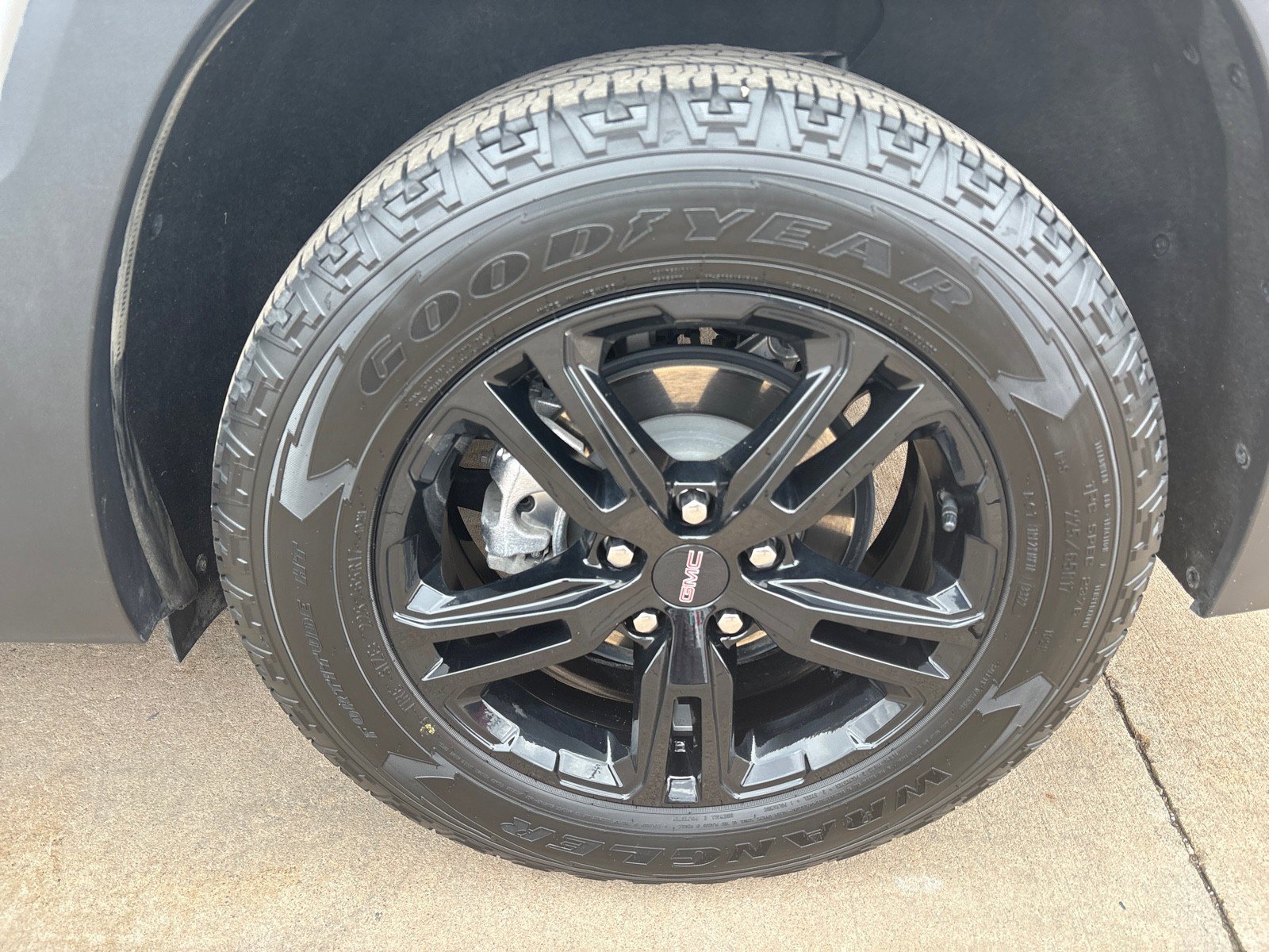 Used 2023 GMC Terrain AT4 w/ Infotainment Package II image 12