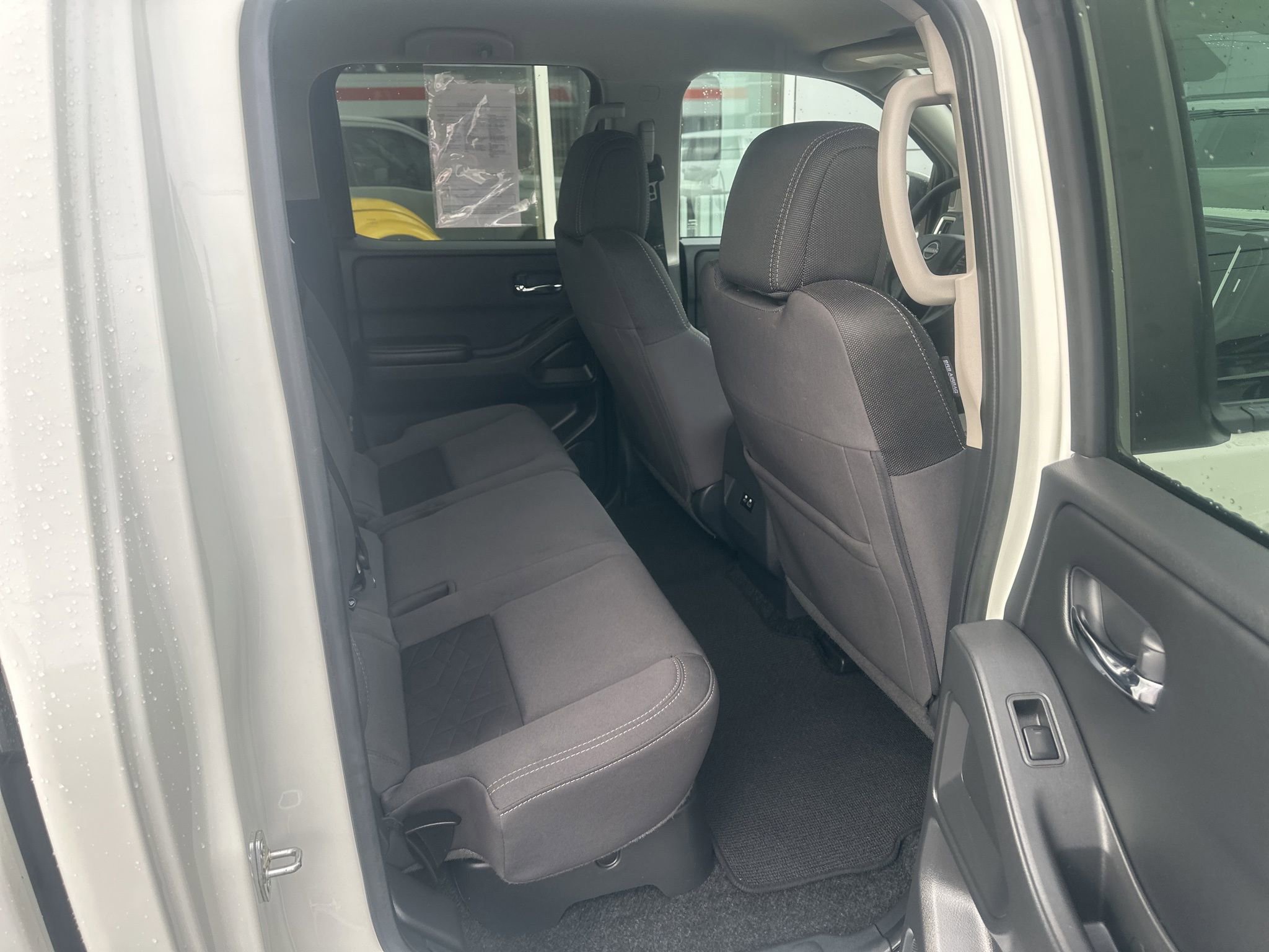 Used 2025 Nissan Frontier SV RWD image 13
