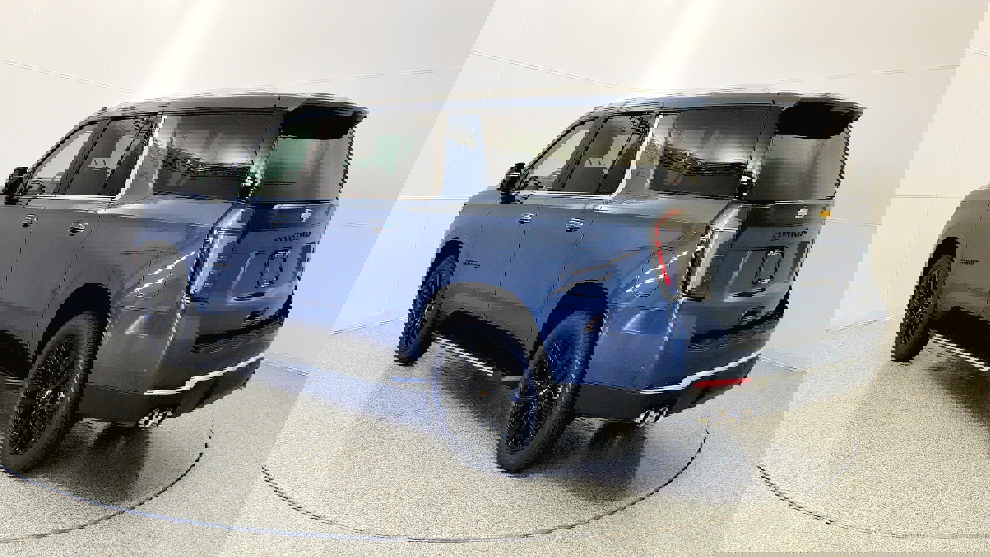 New 2026 Chevrolet Suburban Premier image 5