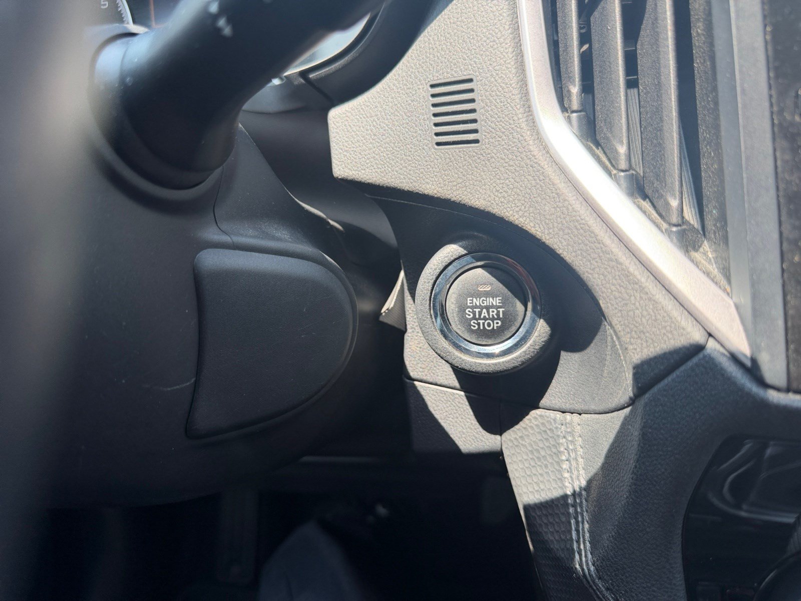 Used 2019 Subaru Forester Premium AWD/4WD image 30