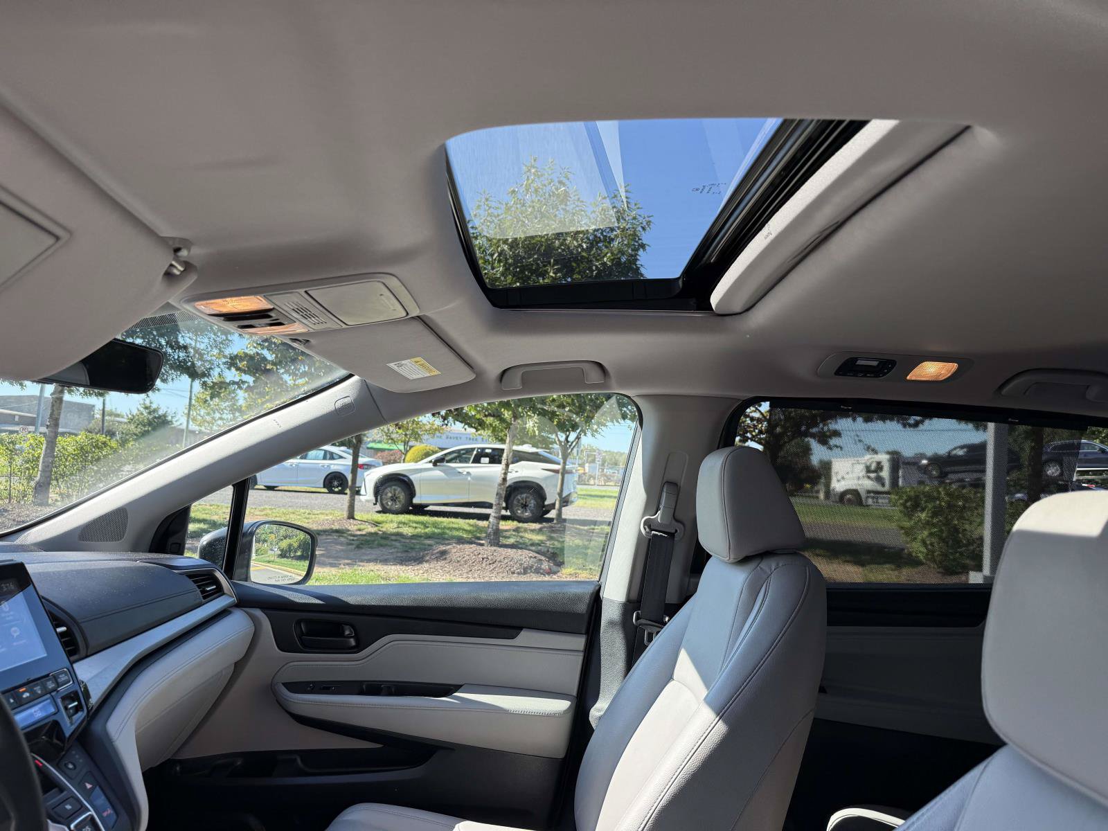Certified 2024 Honda Odyssey EX-L image 21