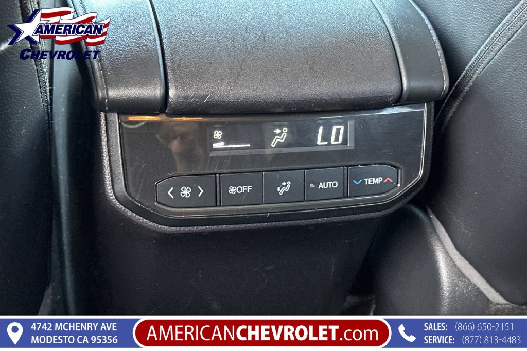 Used 2023 Toyota Highlander XLE AWD/4WD image 16