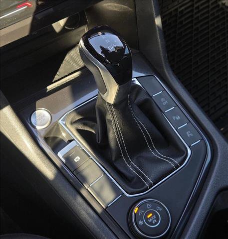 Used 2024 Volkswagen Tiguan SEL R-Line image 16