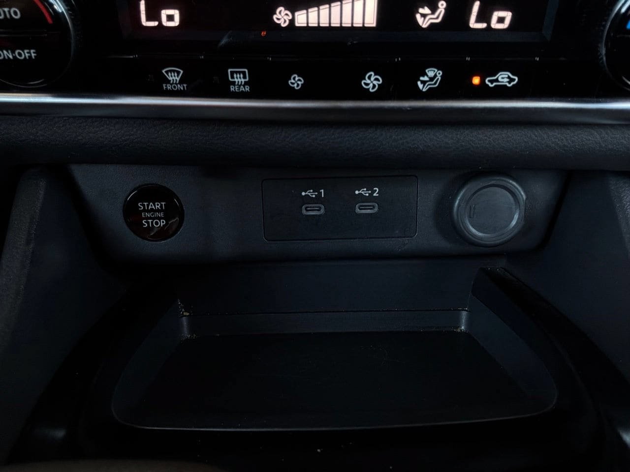 Used 2025 Nissan Rogue SV FWD image 27