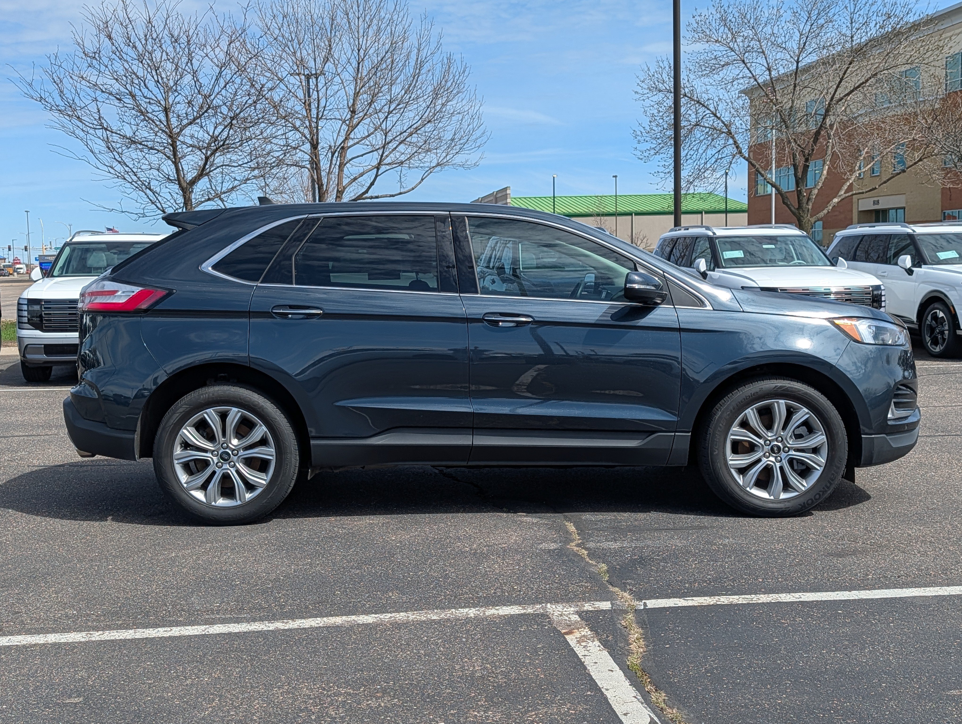 Used 2024 Ford Edge Titanium AWD/4WD image 6