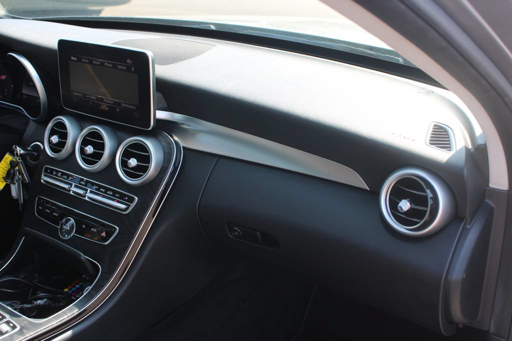 Used 2016 Mercedes-Benz C 300 Sedan image 28