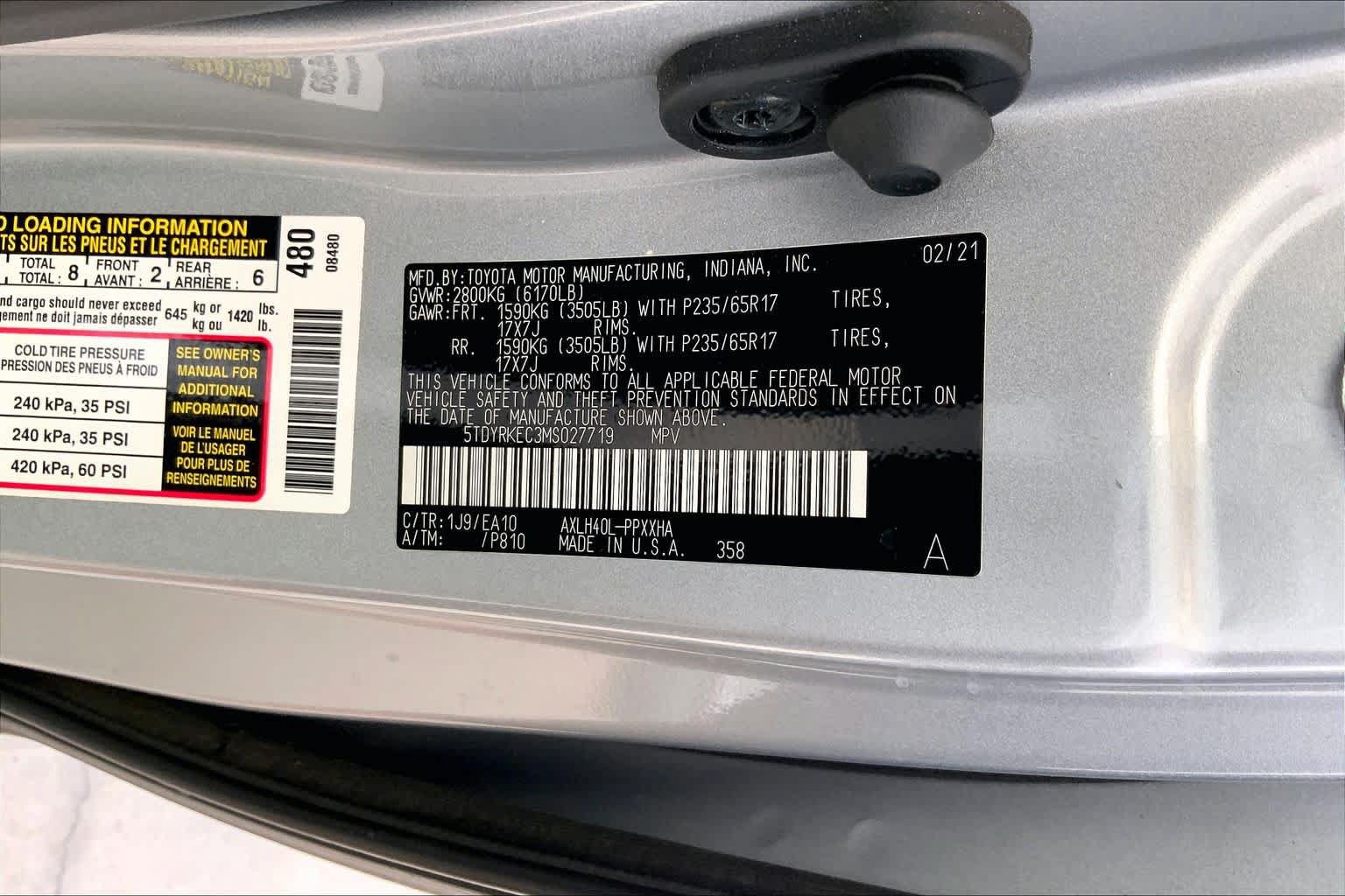 Used 2021 Toyota Sienna XLE FWD image 32