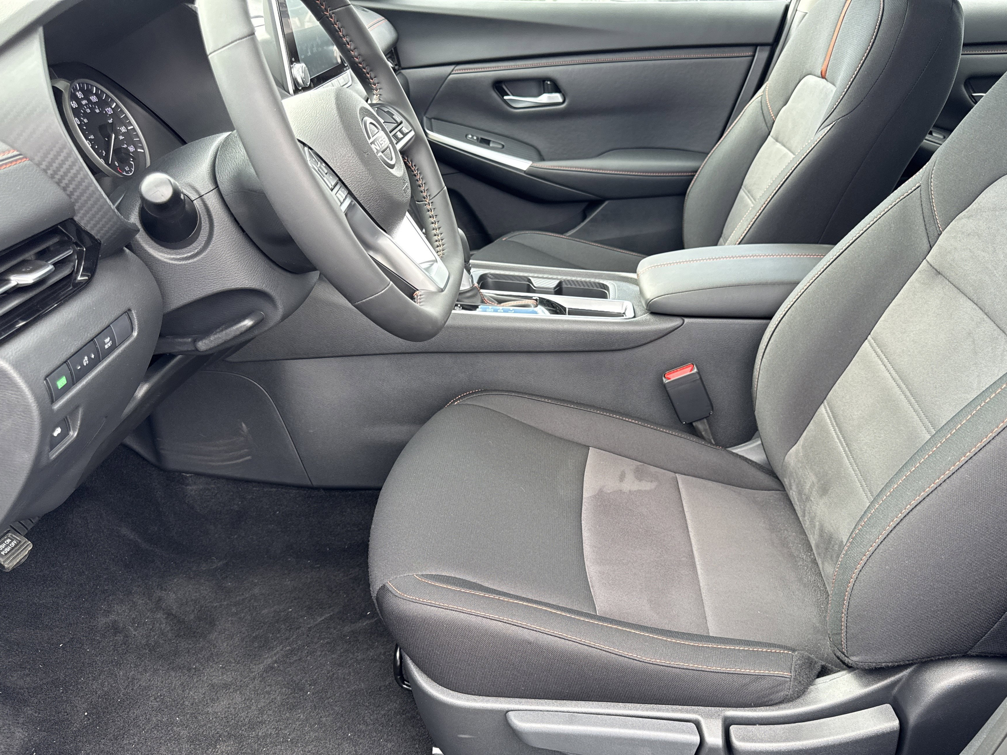 New 2025 Nissan Sentra SR image 11