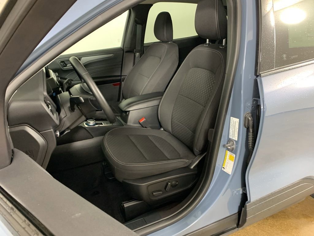 Used 2023 Ford Escape Active image 26