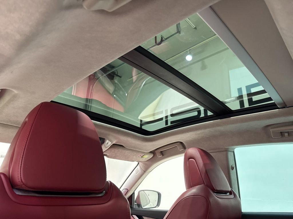 Used 2019 Maserati Levante GTS image 40