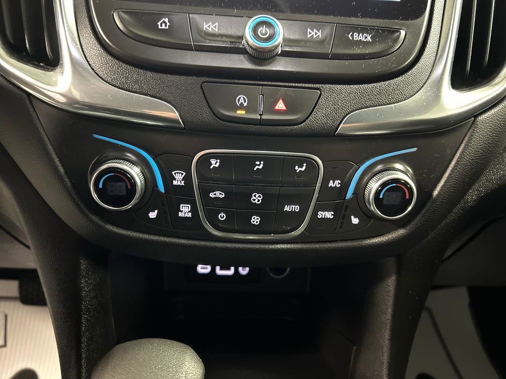 Used 2024 Chevrolet Equinox LT image 19