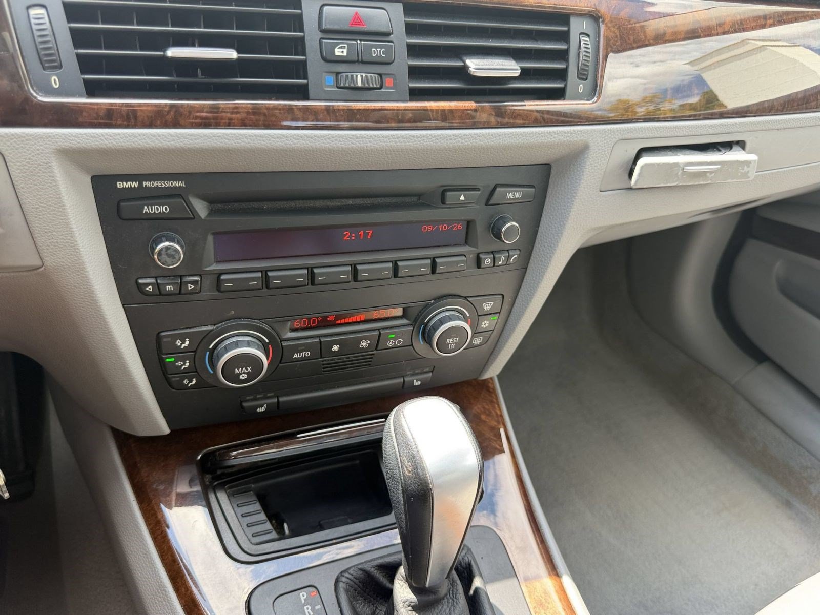 Used 2009 BMW 328i Sedan RWD image 18
