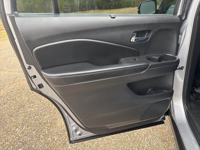 Used 2019 Honda Passport EX-L image 12