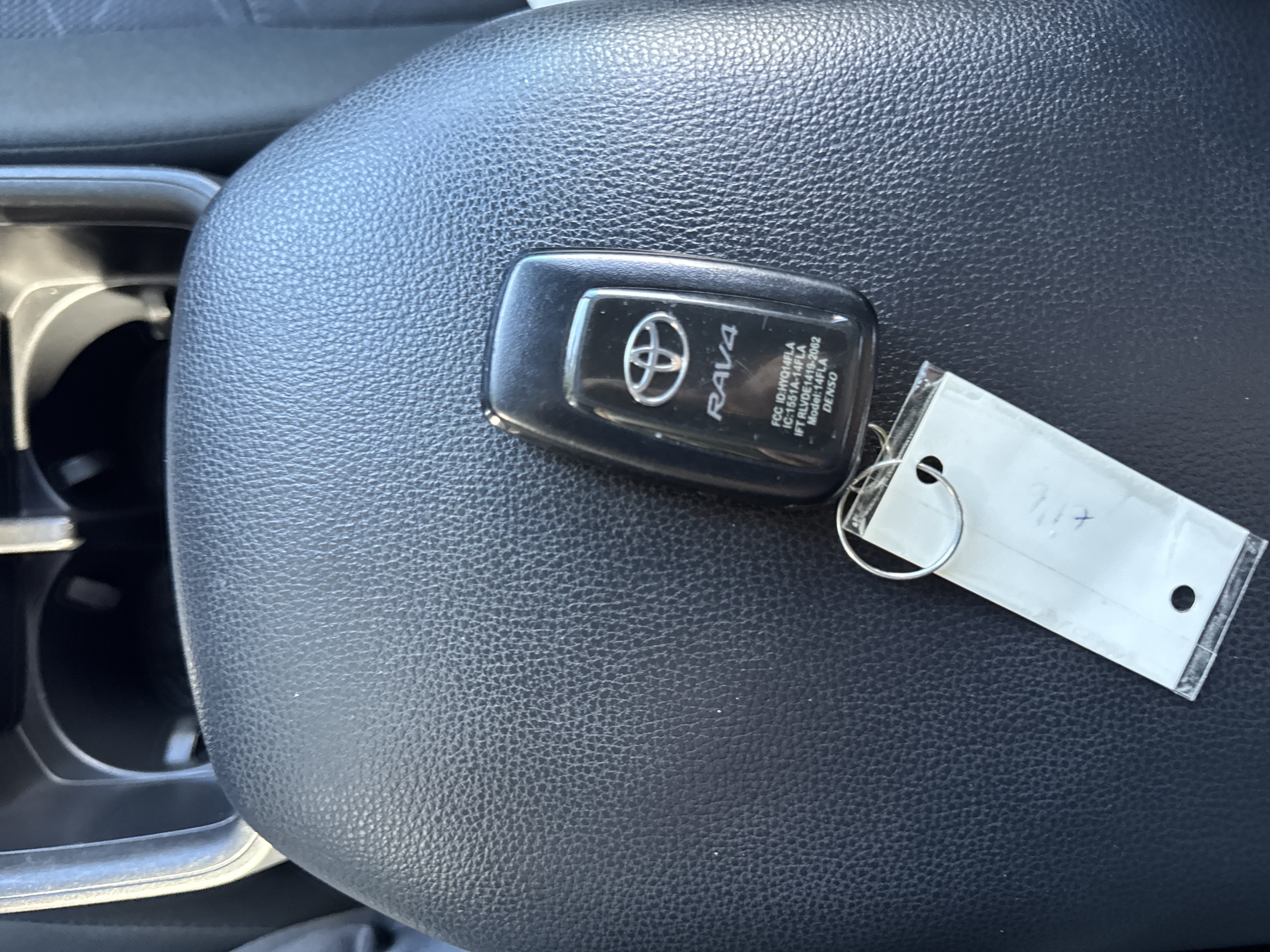 Used 2025 Toyota RAV4 XLE FWD image 36
