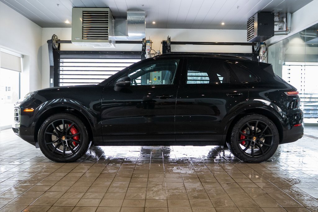 New 2026 Porsche Cayenne S image 2