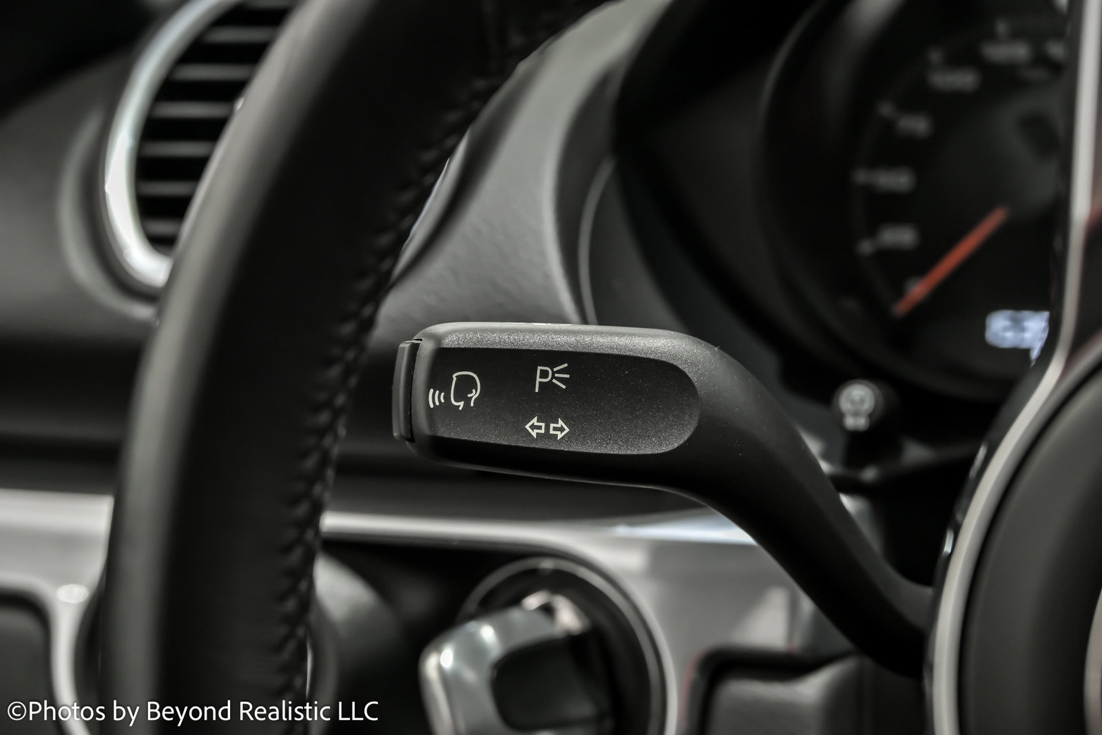 Used 2023 Porsche 718 Cayman T w/ Sport Chrono Package image 26