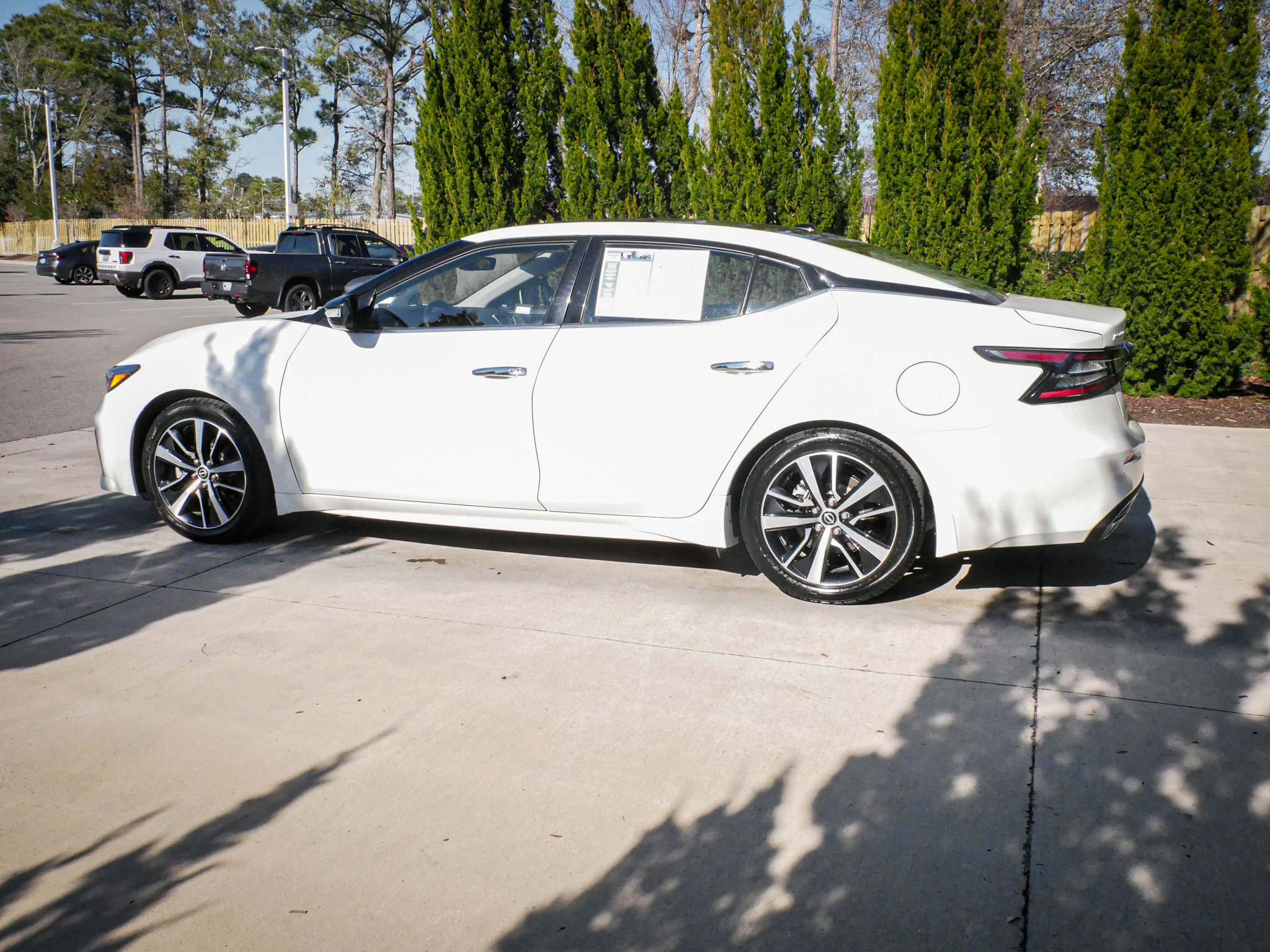 Used 2023 Nissan Maxima SL FWD image 7