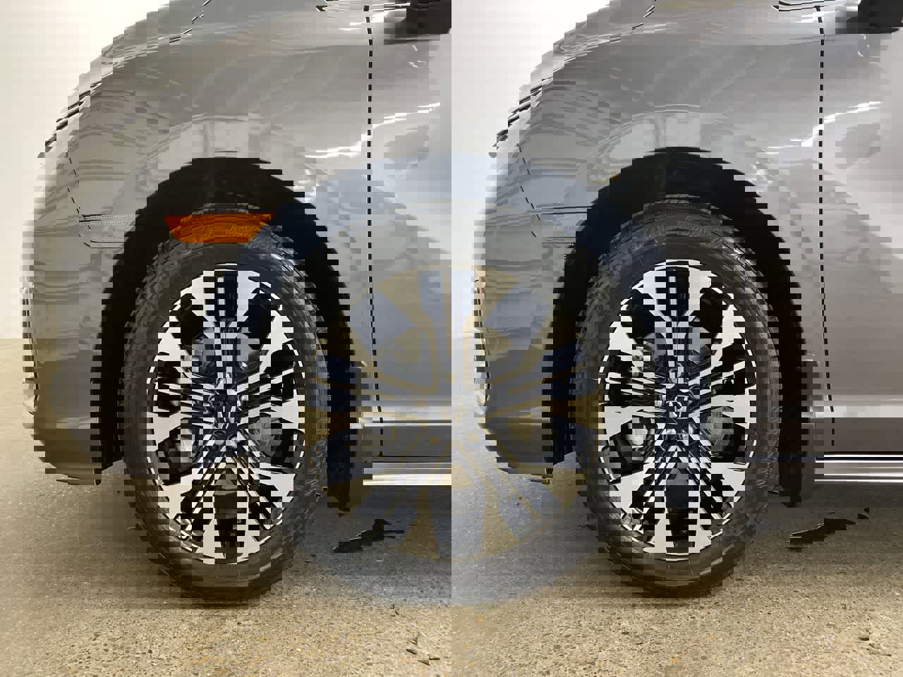 Used 2026 Honda Odyssey Elite image 12