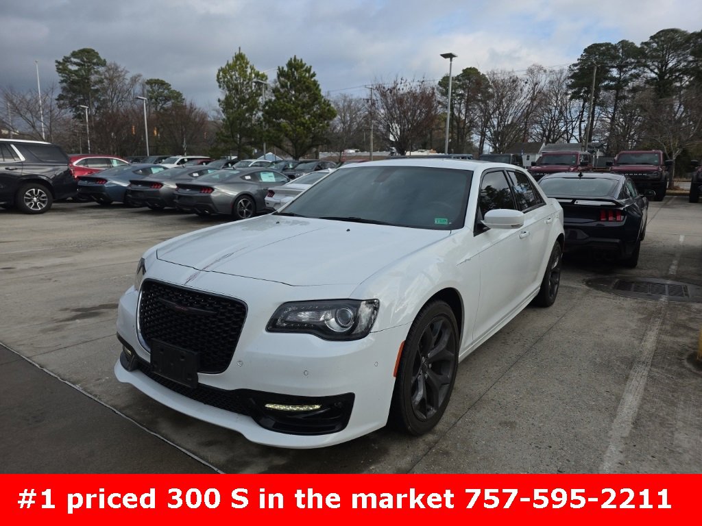 Used 2021 Chrysler 300 S w/ S Model Appearance Package image 9