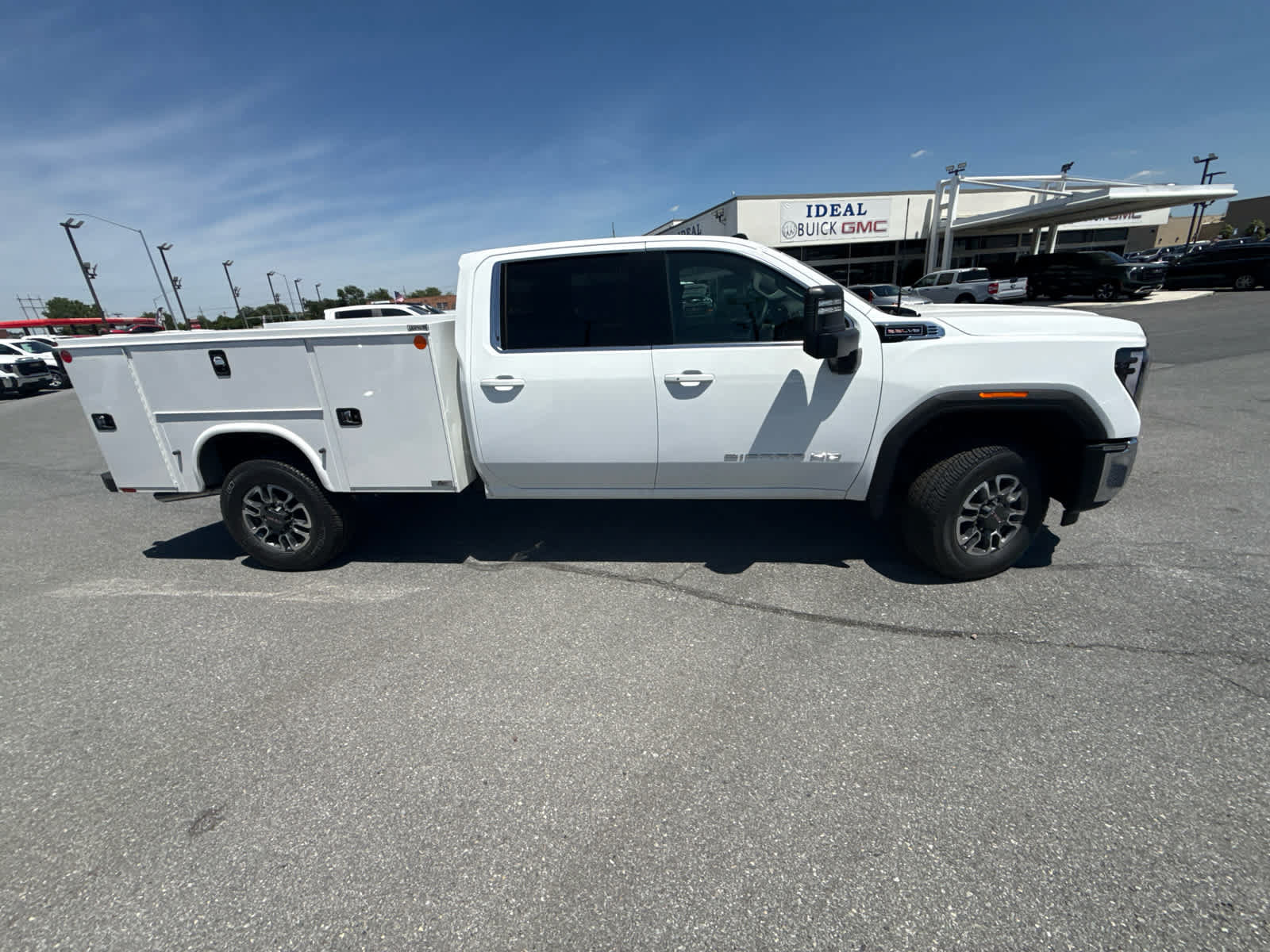 New 2026 GMC Sierra 3500 SLE w/ SLE Convenience Package AWD/4WD image 26