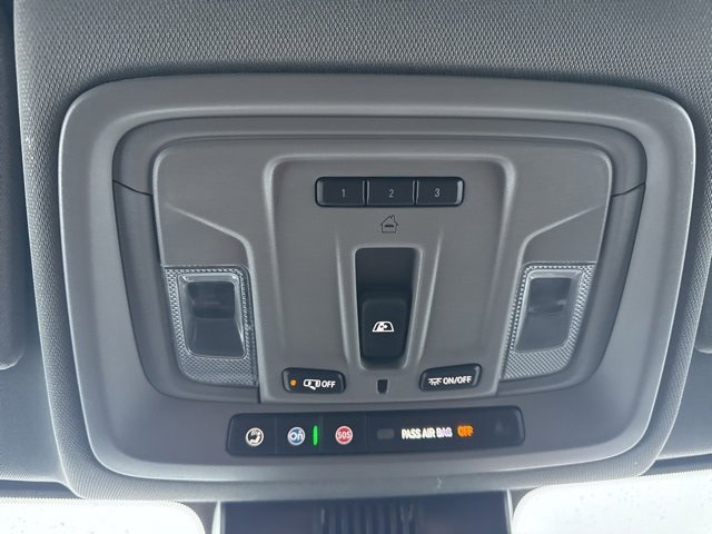 Used 2025 Chevrolet Silverado 1500 LT w/ Protection Package image 13