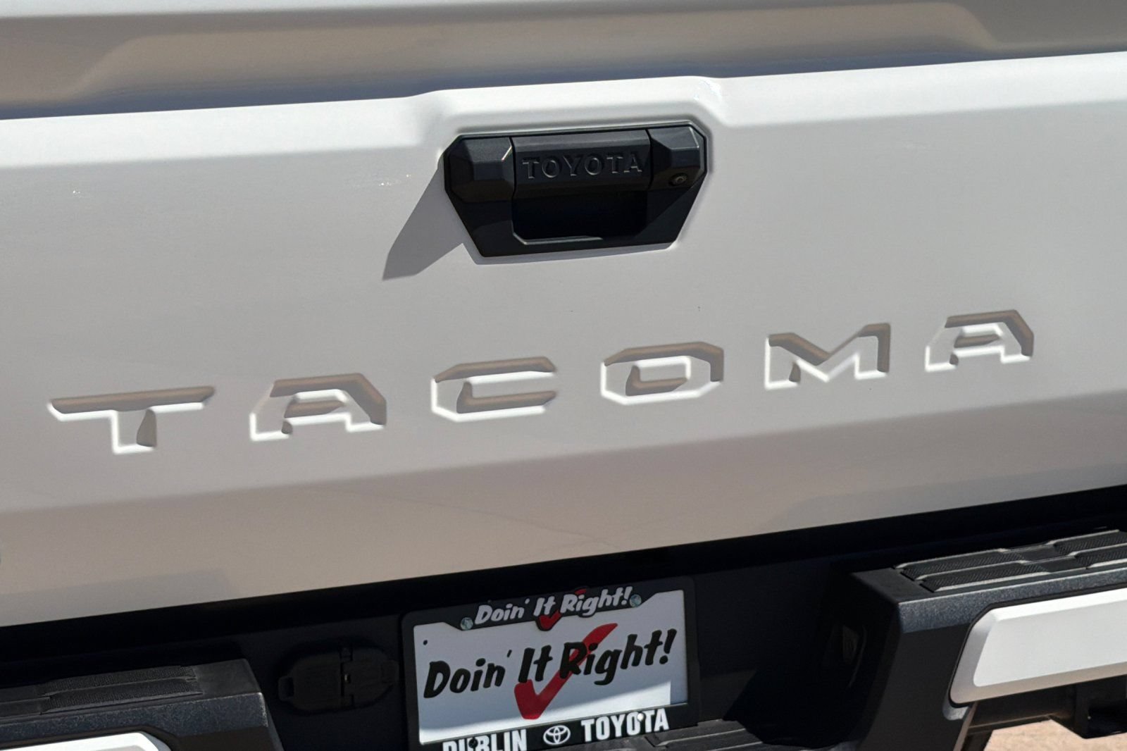 Certified 2024 Toyota Tacoma SR5 AWD/4WD image 34