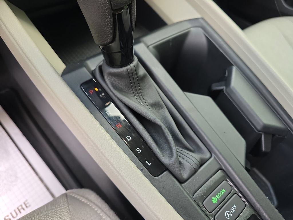 Used 2025 Honda Accord SE image 27