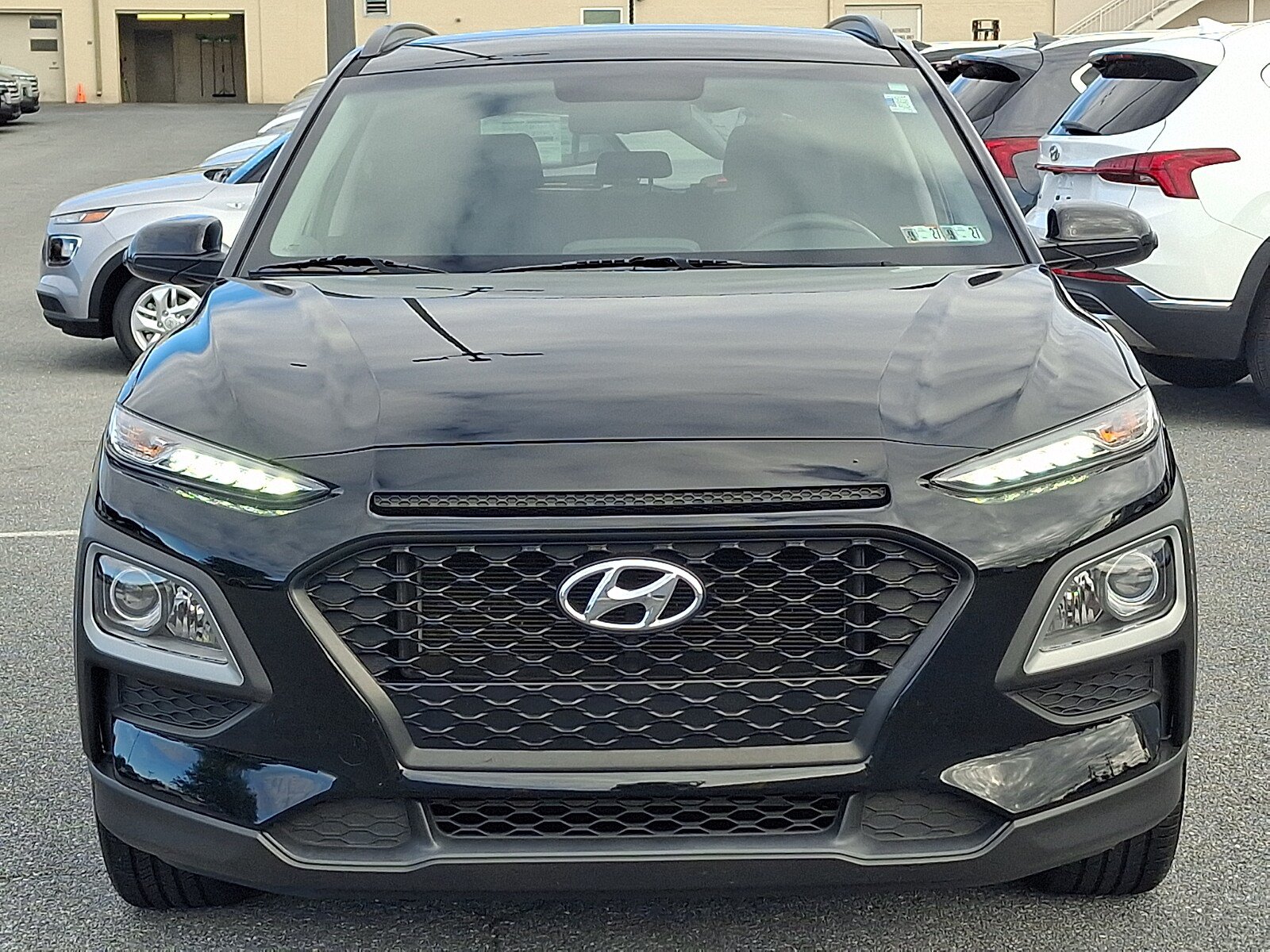 Used 2018 Hyundai Kona SEL AWD/4WD image 2