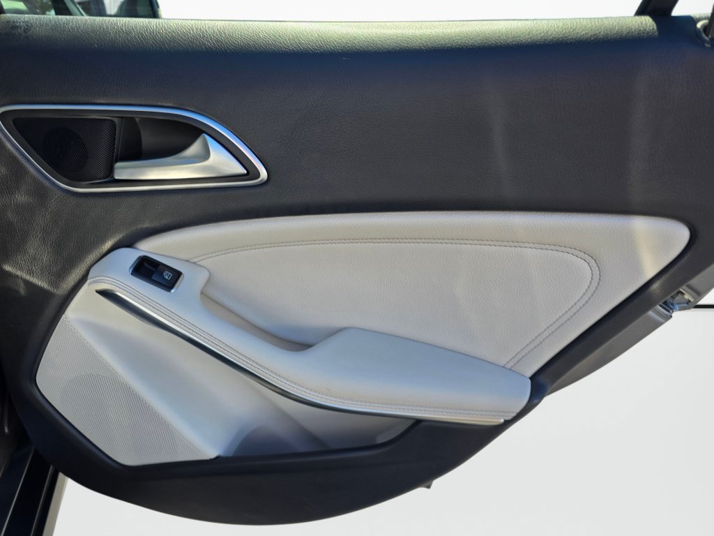 Used 2019 Mercedes-Benz GLA 250 image 25