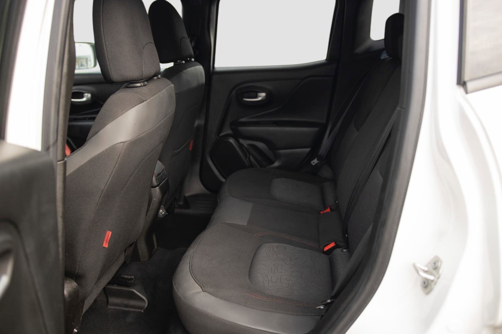 Used 2023 Jeep Renegade Trailhawk image 16