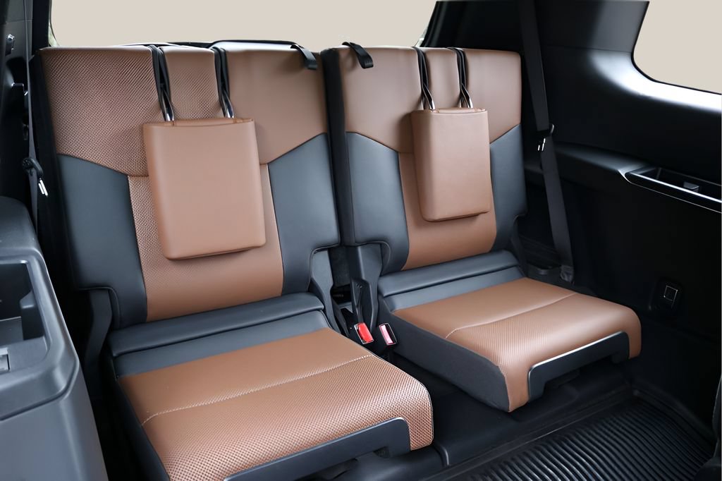 Used 2025 Lexus GX 550 w/ Cold Area Package AWD/4WD image 20