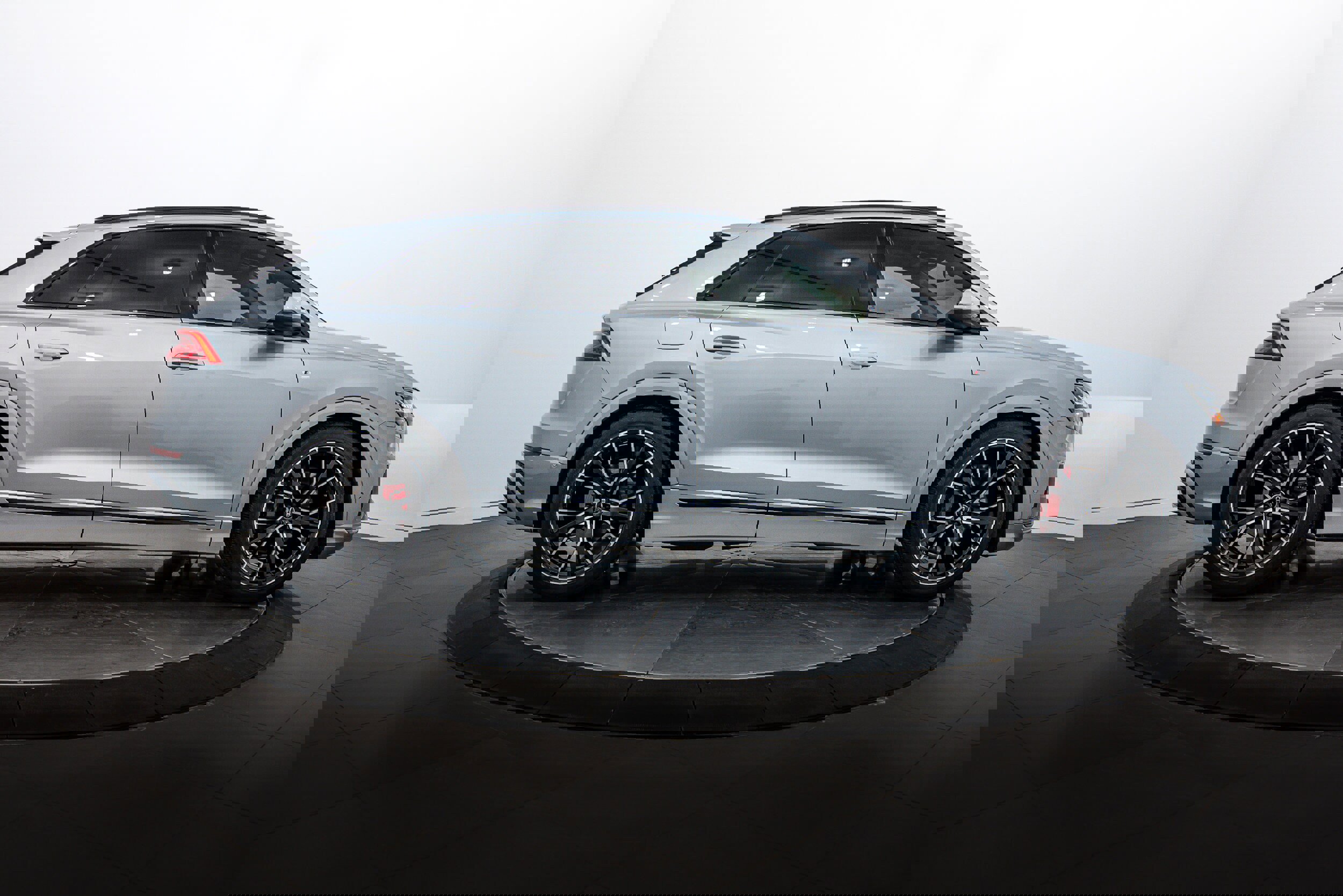 Certified 2023 Audi Q8 Prestige w/ Prestige Package image 3