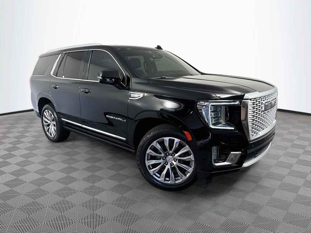 Used 2021 GMC Yukon Denali w/ Denali Premium Package RWD image 3