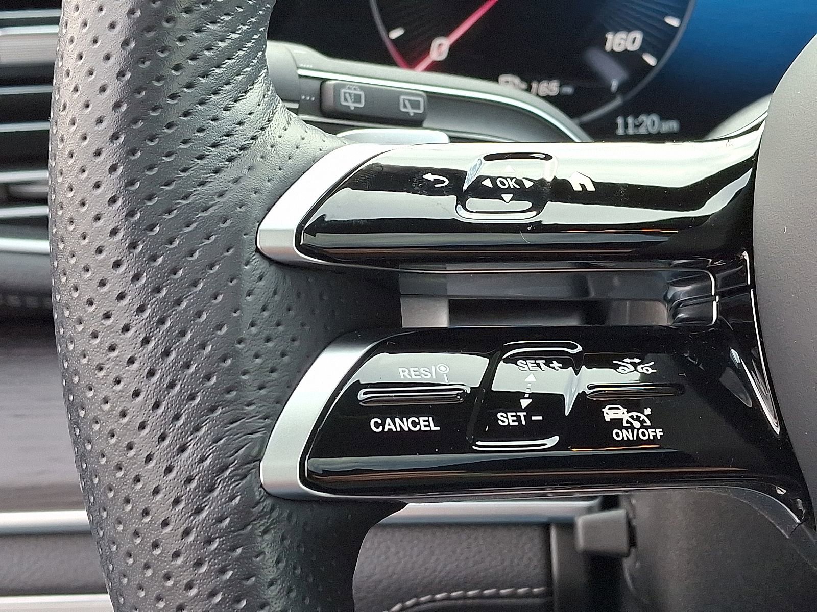 Certified 2025 Mercedes-Benz GLS 450 4MATIC image 22