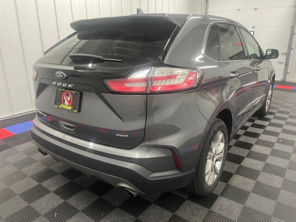 Used 2024 Ford Edge Titanium AWD/4WD image 3