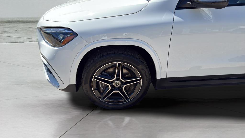 Certified 2026 Mercedes-Benz GLA 250 4MATIC image 9