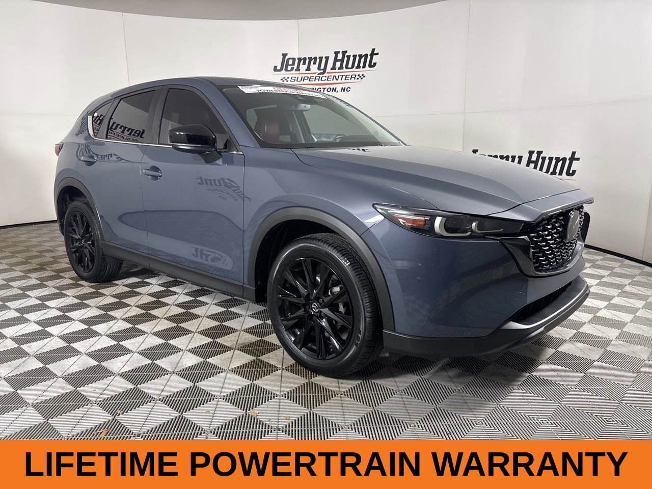 Used 2023 MAZDA CX-5 Carbon Edition image 4