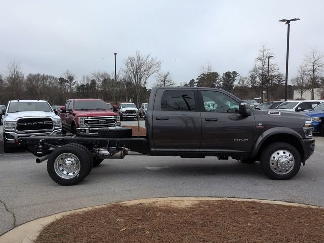 New 2026 RAM 5500 4x4 Crew Cab w/ Laramie Trim Package image 3