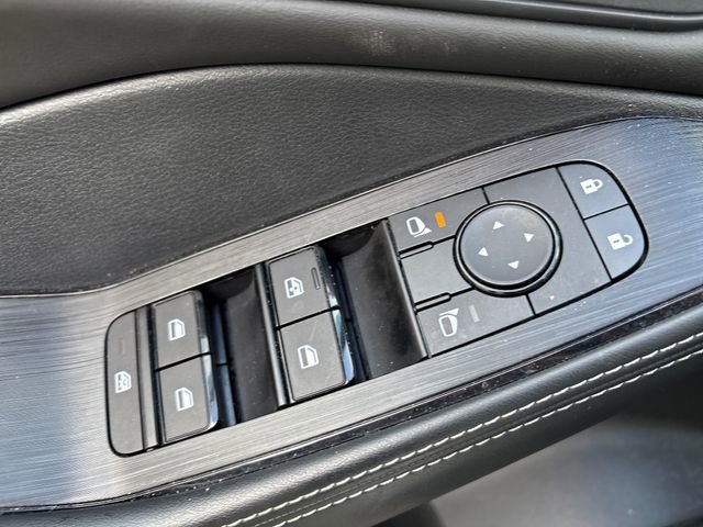 Certified 2023 Nissan Rogue SV w/ SV Premium B Package AWD/4WD image 13