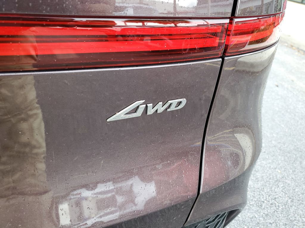 Used 2023 Genesis GV70 2.5T w/ Select Package image 7